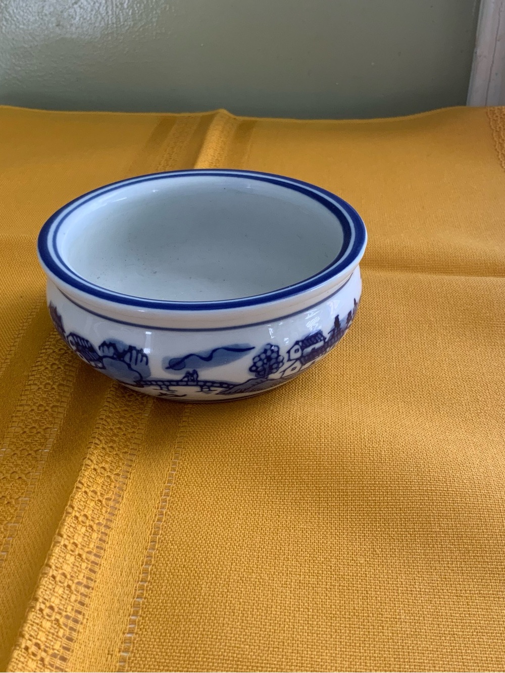 Vintage Blue and White Chinese Porcelain Round Planter Cachepot Wide